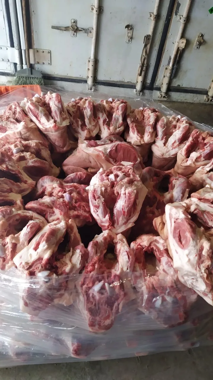 фотография продукта Головы свиные, жир сырец, Шпиг бок, хреб